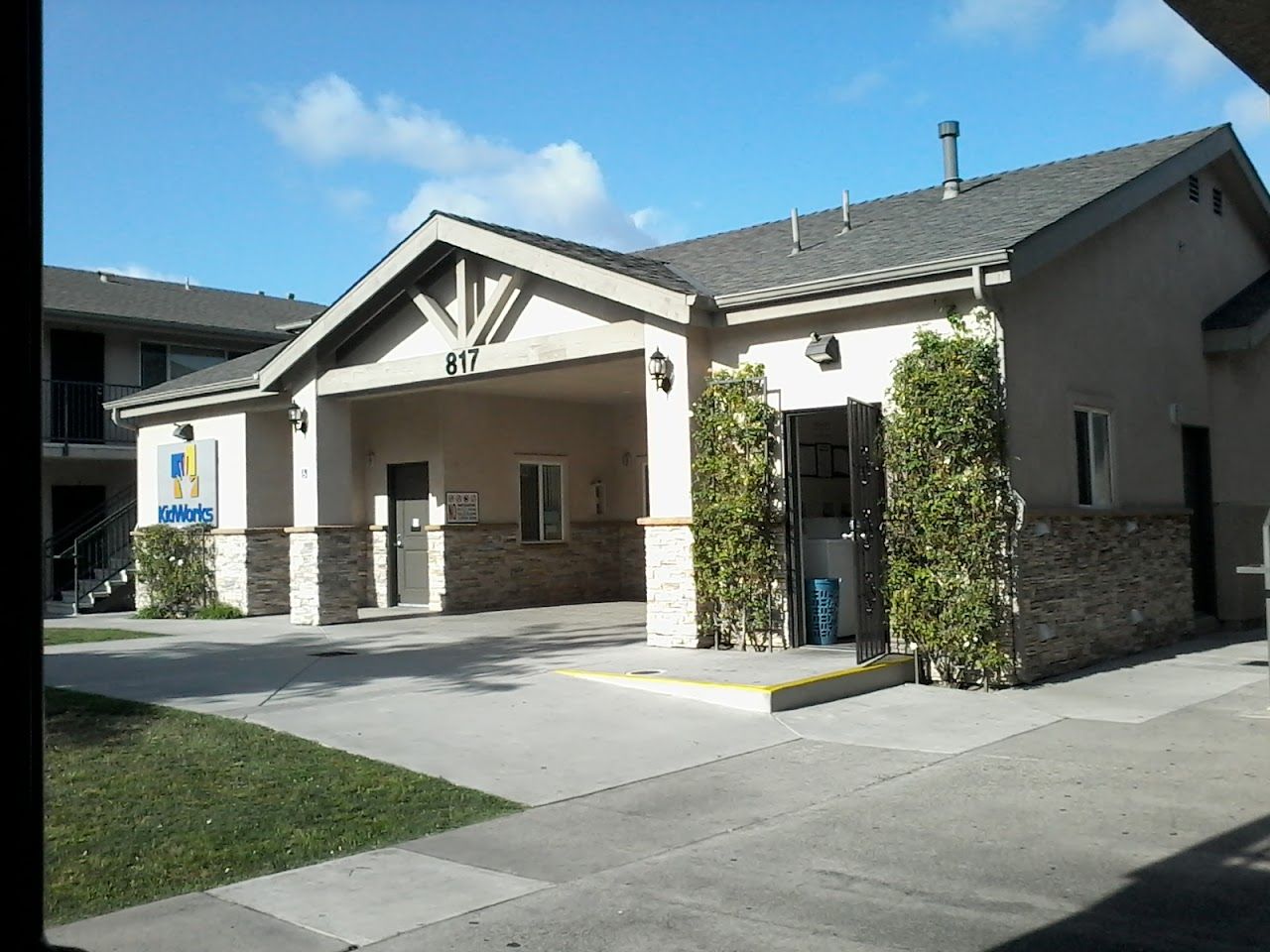 Raitt Street Apts