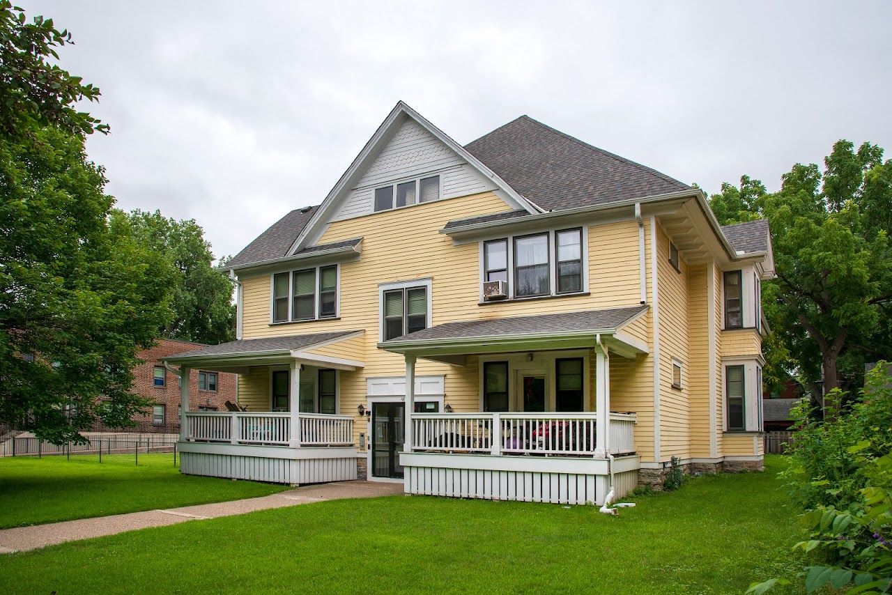 Ramsey Hill Apartments