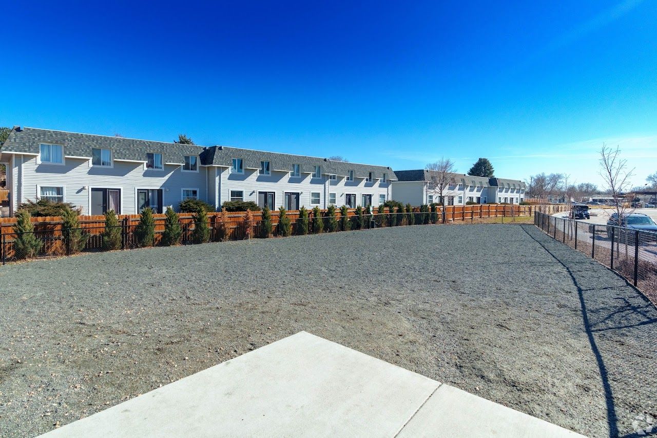 Range View Apartments