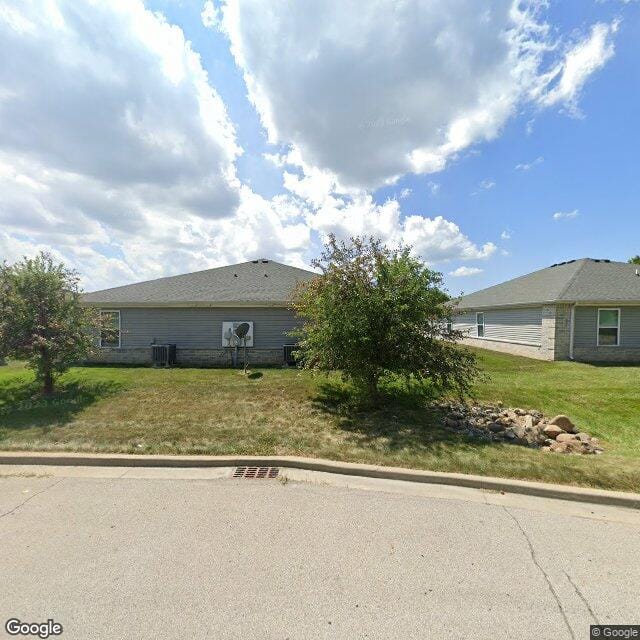 Redbud Village Apts