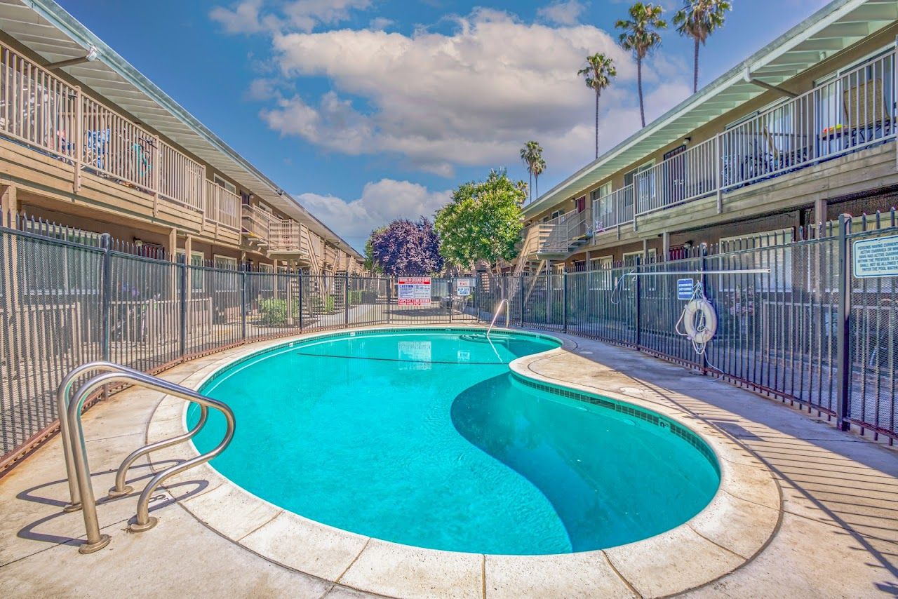 Regency Apts