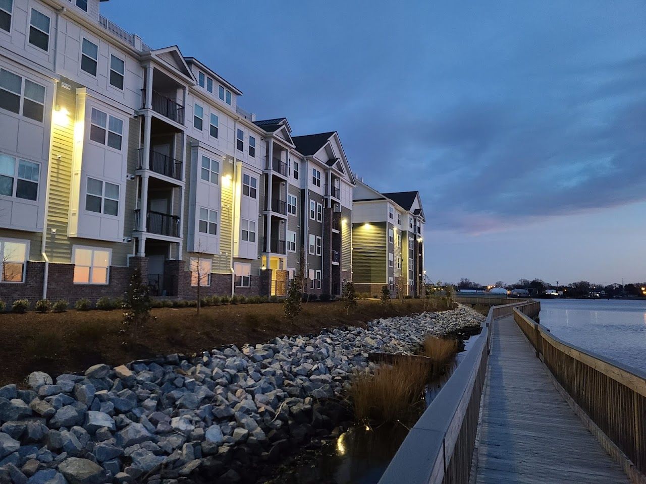 Retreat At Harbor Pointe