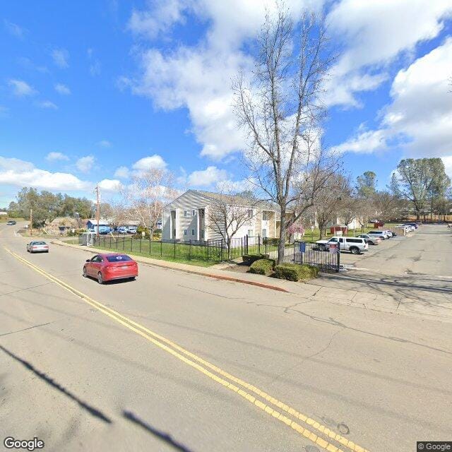 Ridge Lake Apts