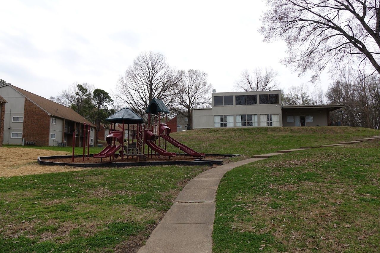 Ridgecrest Apts (Memphis)