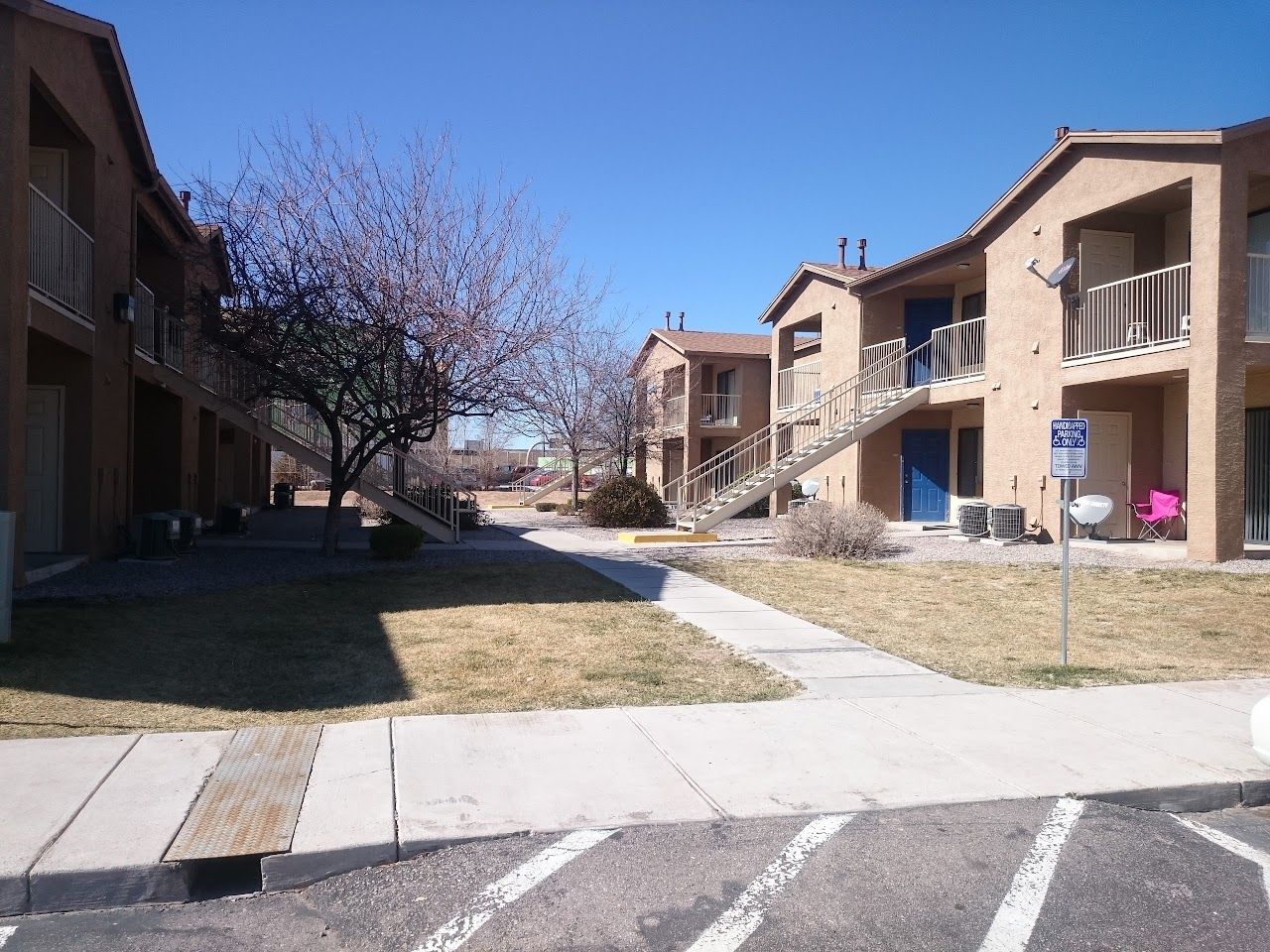 River Glen Apts
