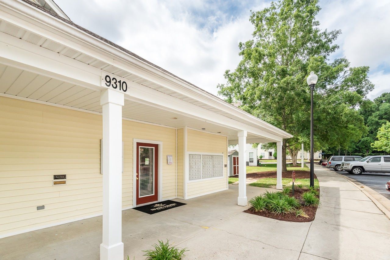 River Haven Apts