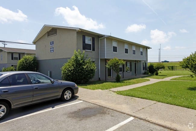 Riverchase Apts