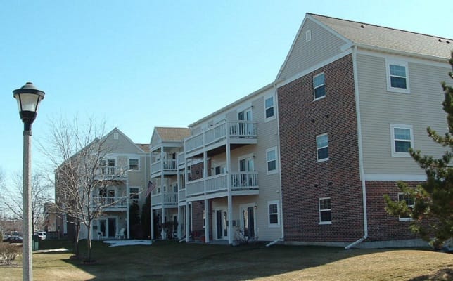 Riverplace Apts