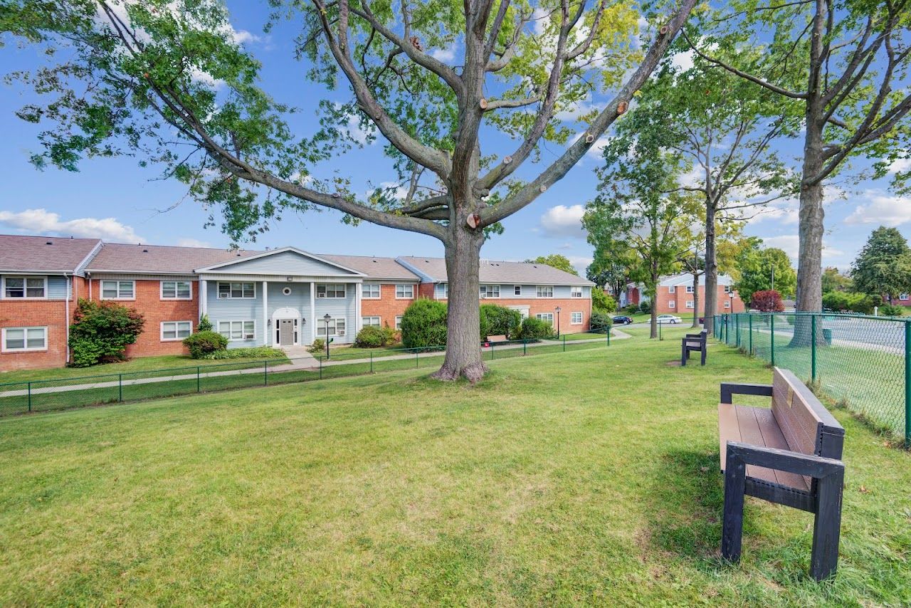 Rochester Highlands Apts