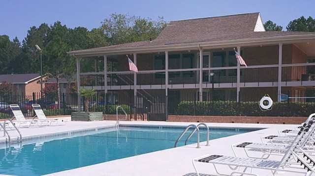 Rolling Oaks Apts