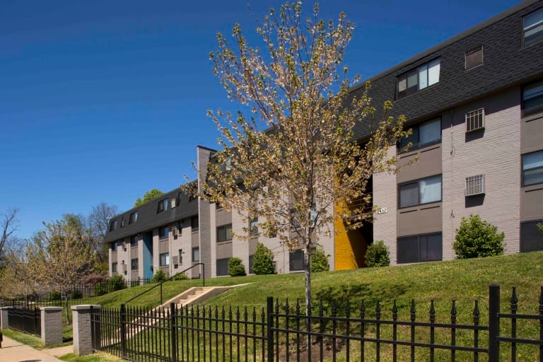 Rosemont Gardens (4%)