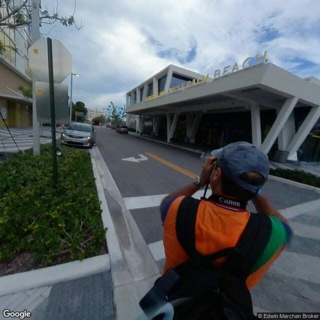 Royal Palm Place