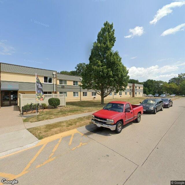Sanders Apts