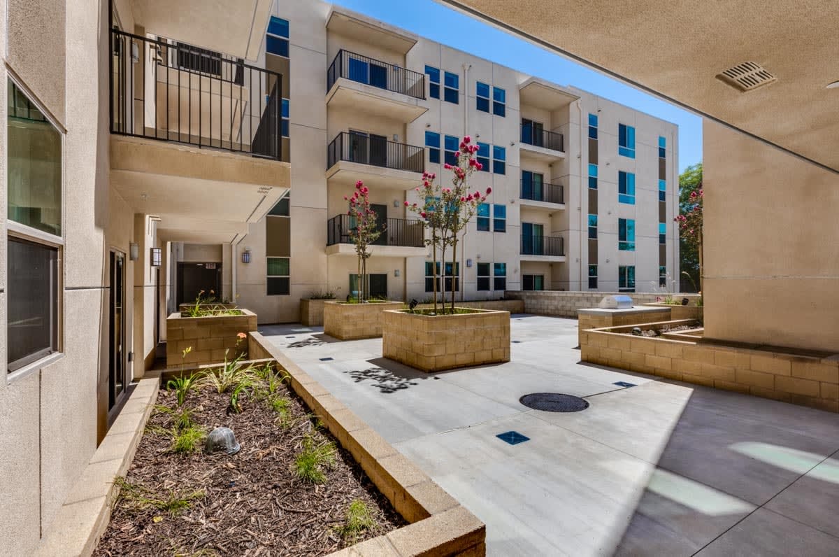 Santa Cecilia Apartments