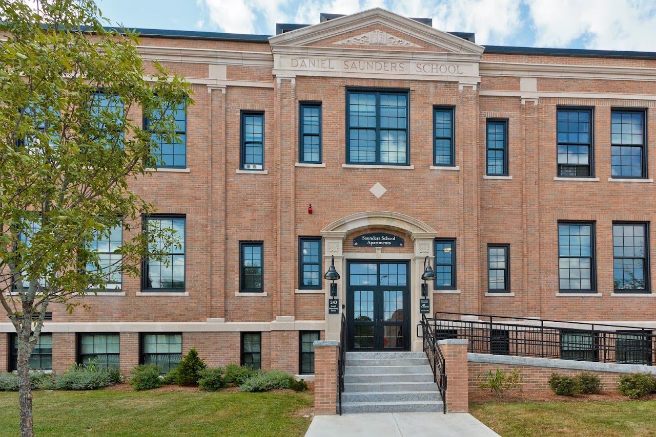 Saunders School