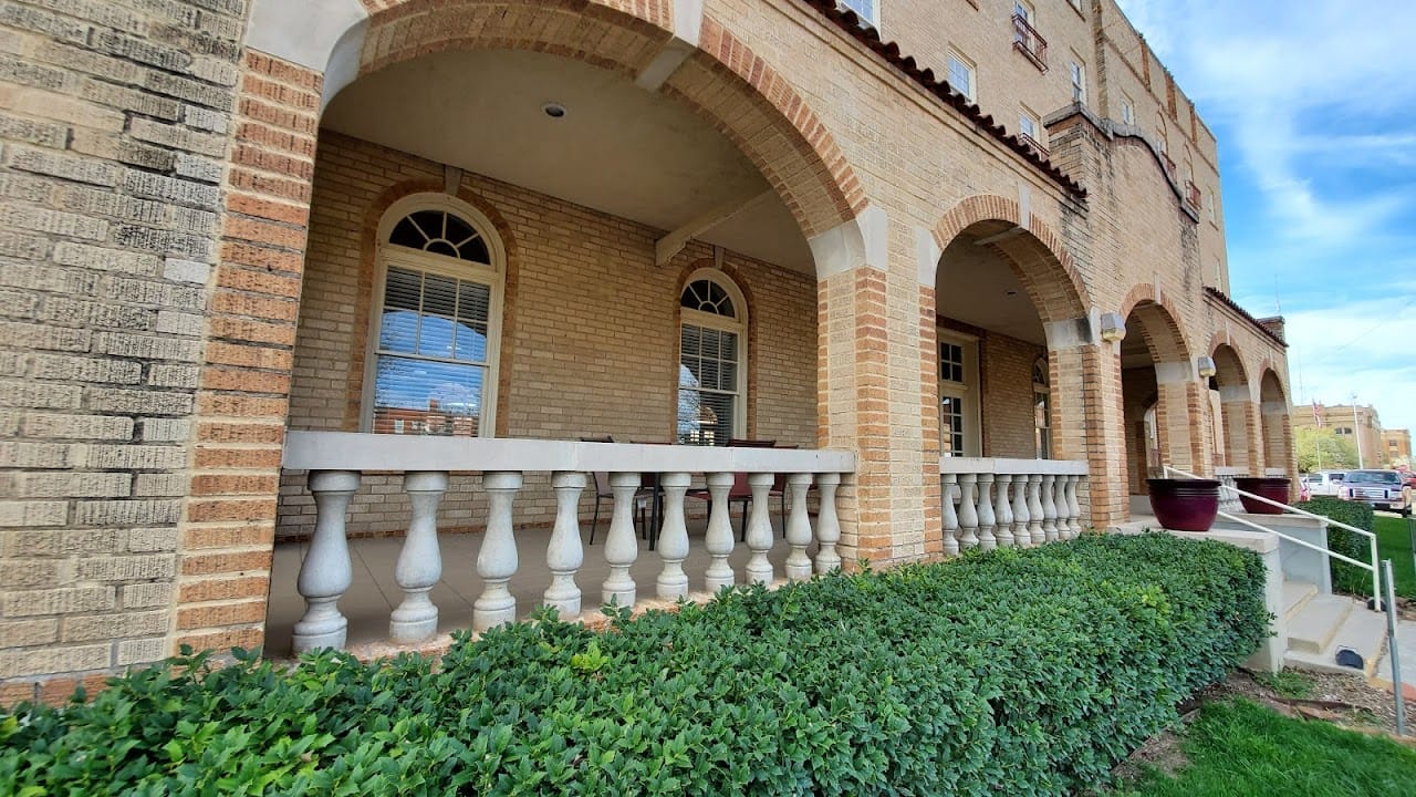 Schneider Apts