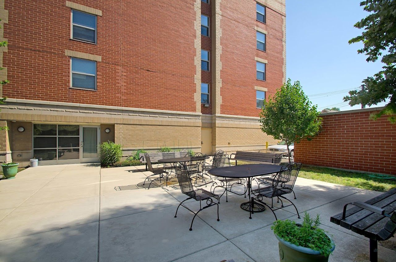Senior Suites Bridgeport