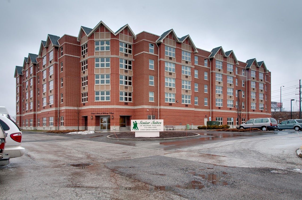 Senior Suites Of Midway Village .