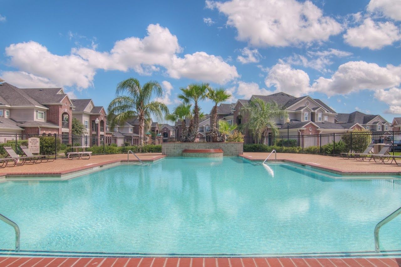 Seville Place Apts
