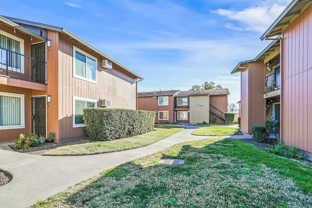 Shasta Garden Apartments