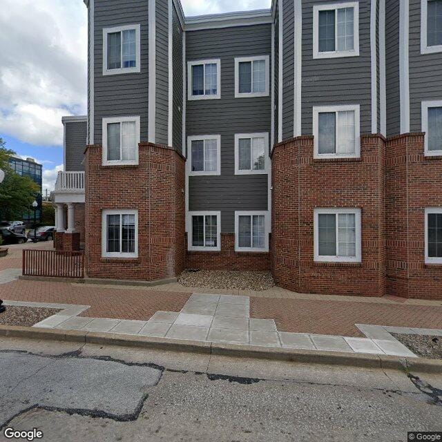 Shawnee Plaza Residences