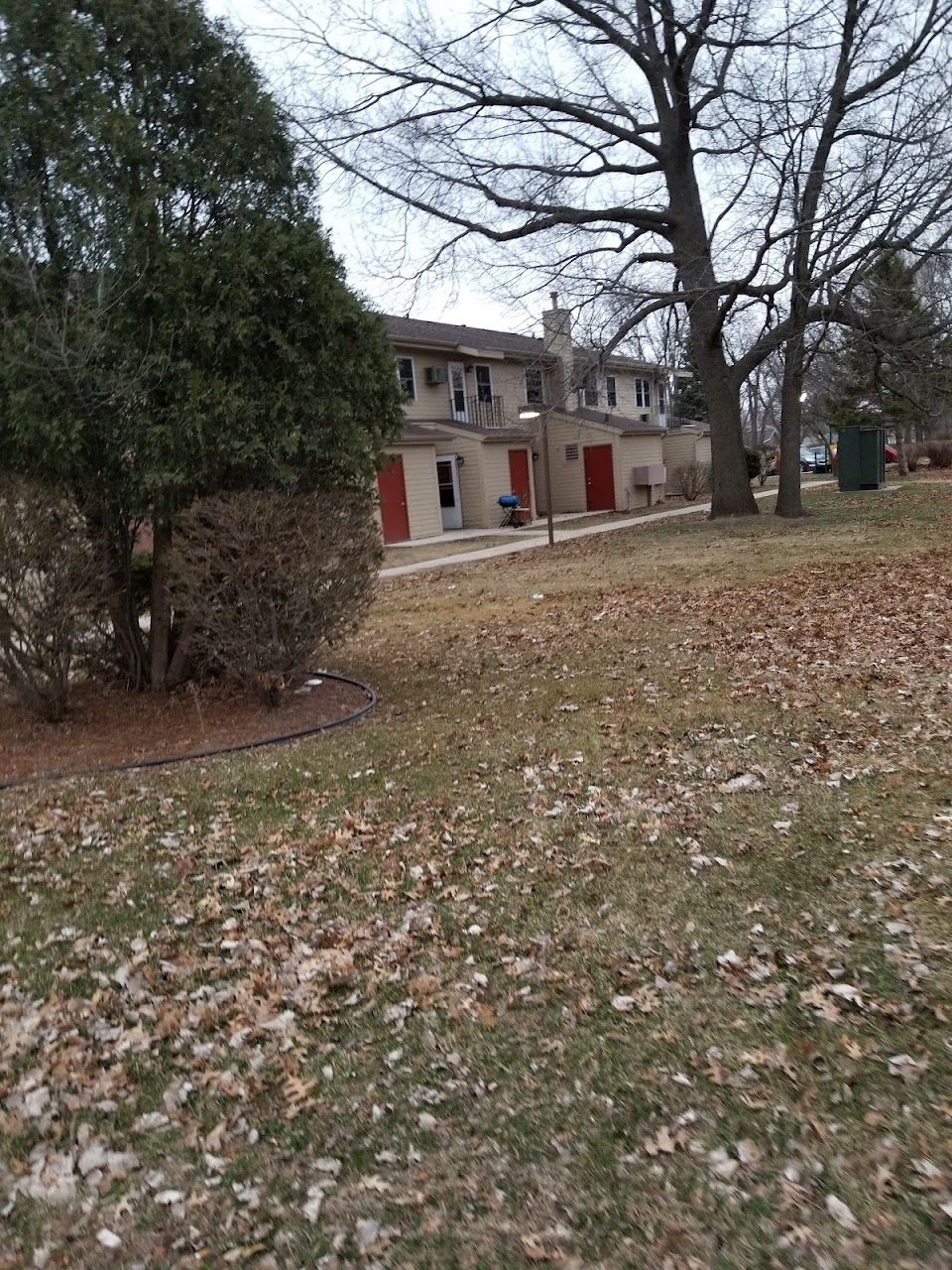 Sheridan/Lincoln Apartments