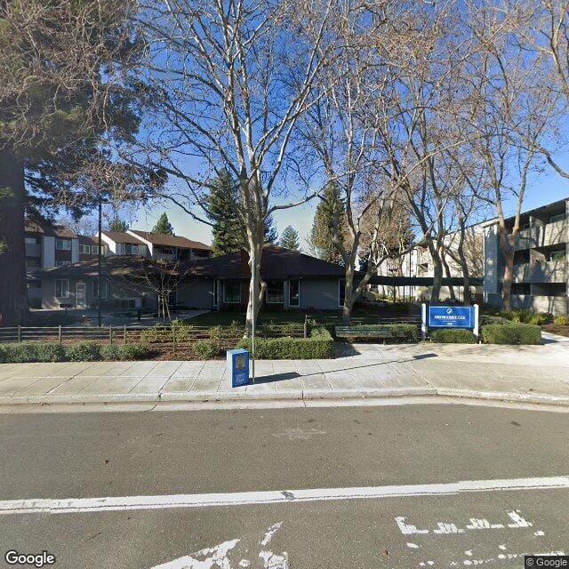 Shorebreeze Apts