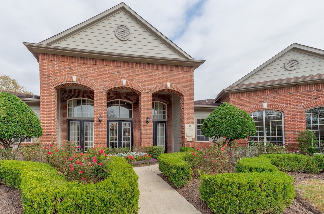 Shoreham Apts