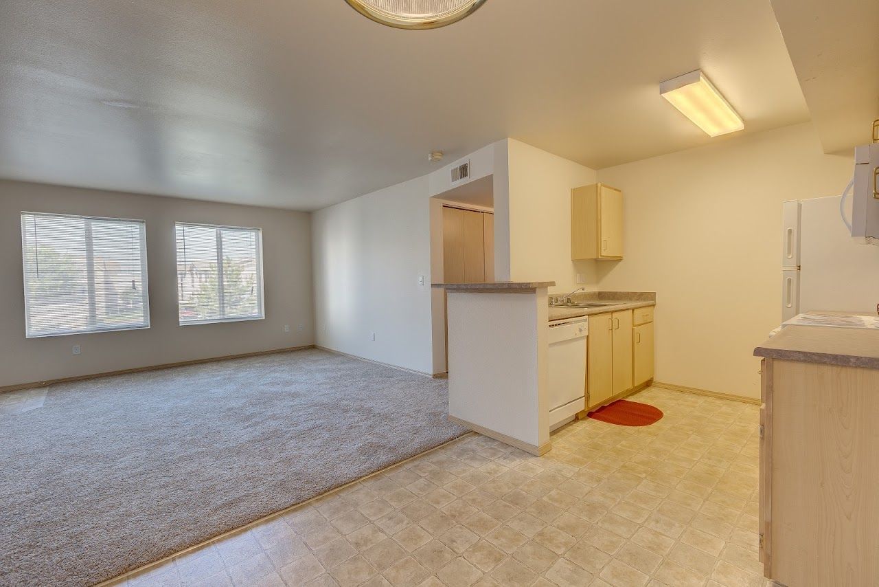 Silver Creek Apartments