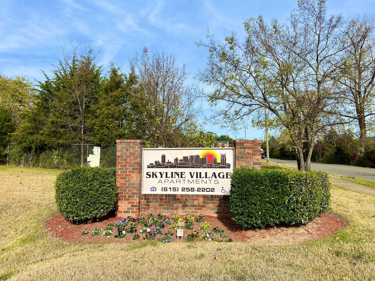 Skyline Village Apts