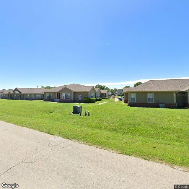 Somerset Village Apts