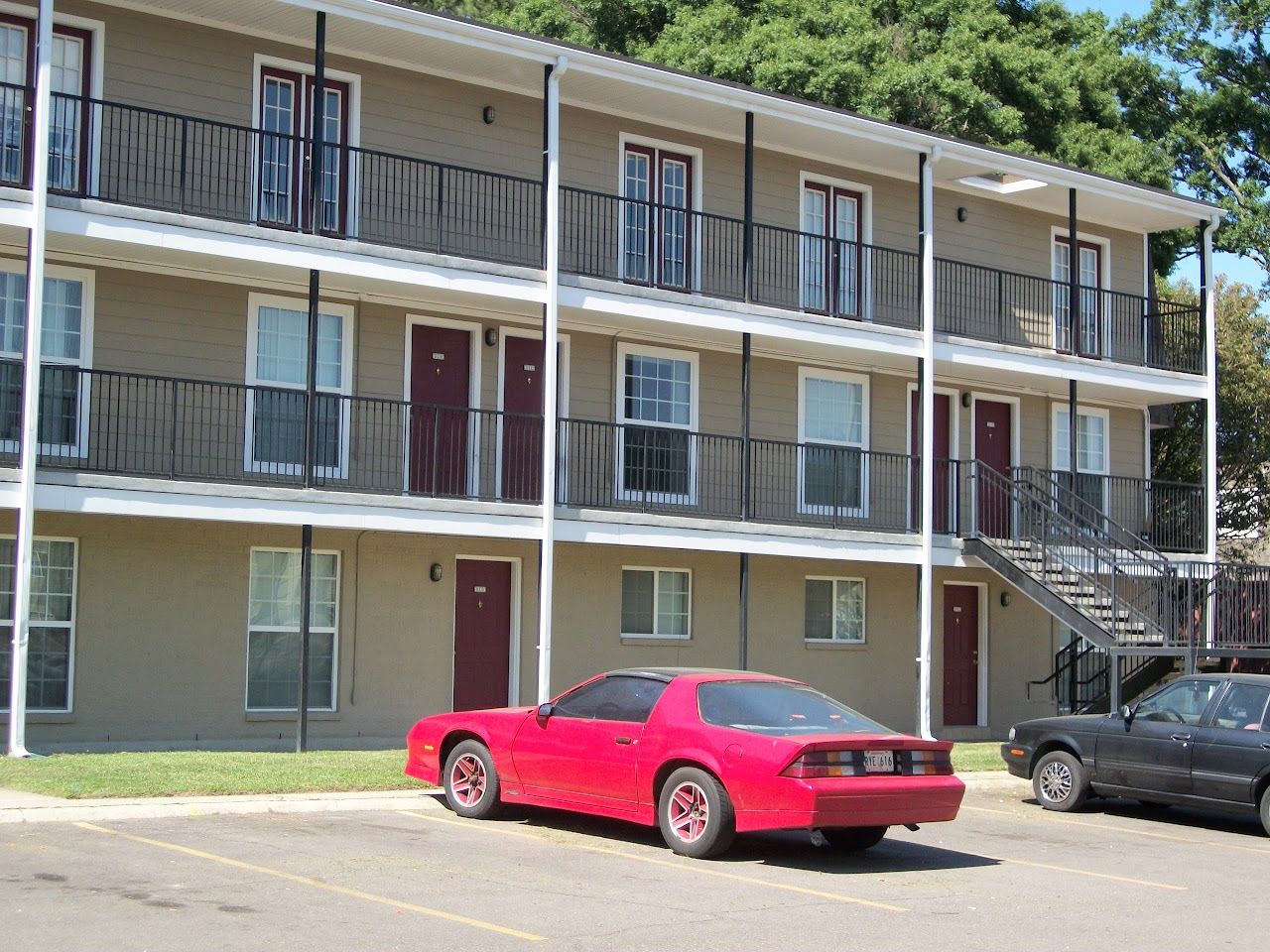 Spanish Arms Apartments