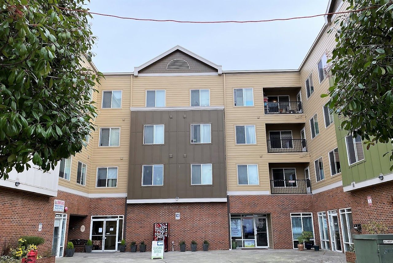 Spencer Court Apartments