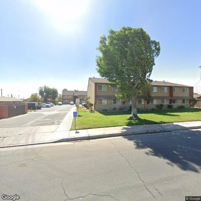 Spring Encino Apartments