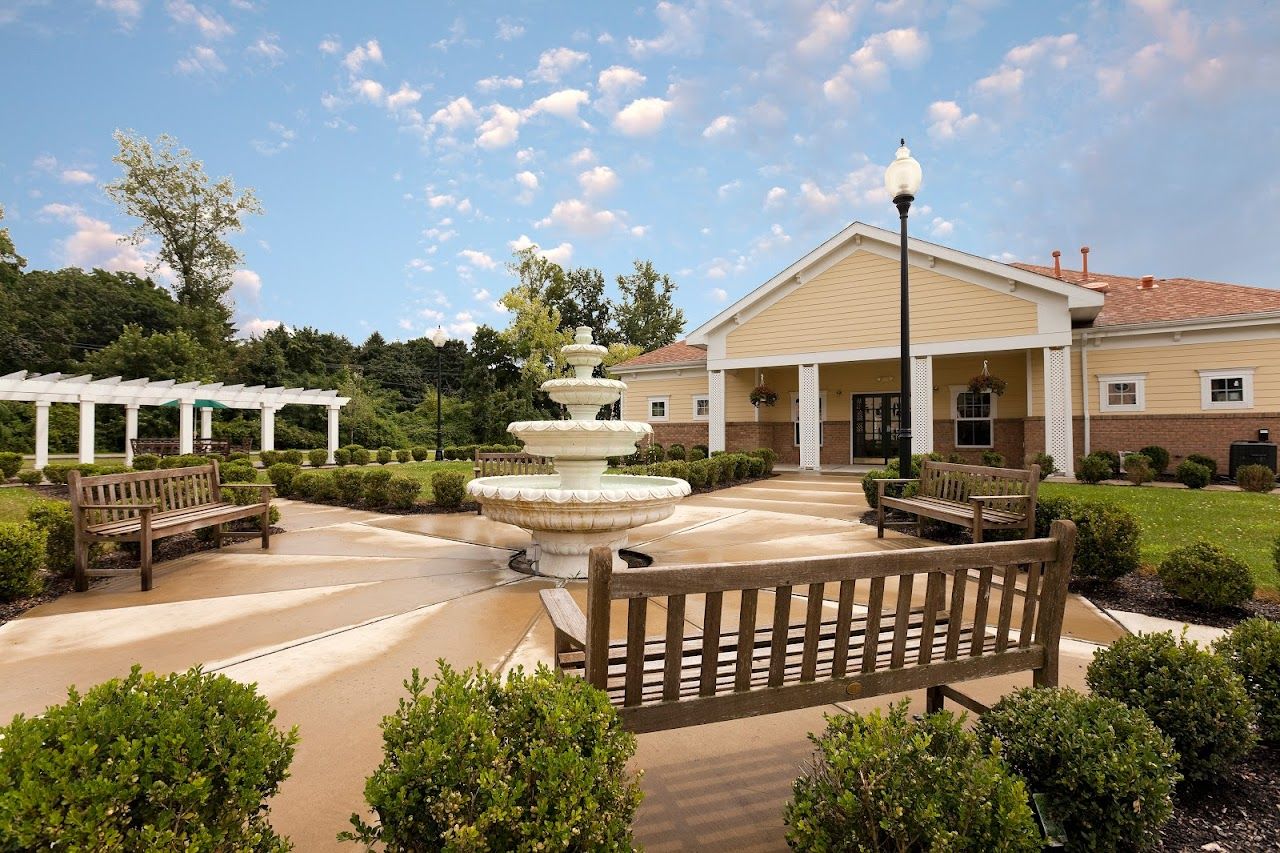 Spring Manor Apts