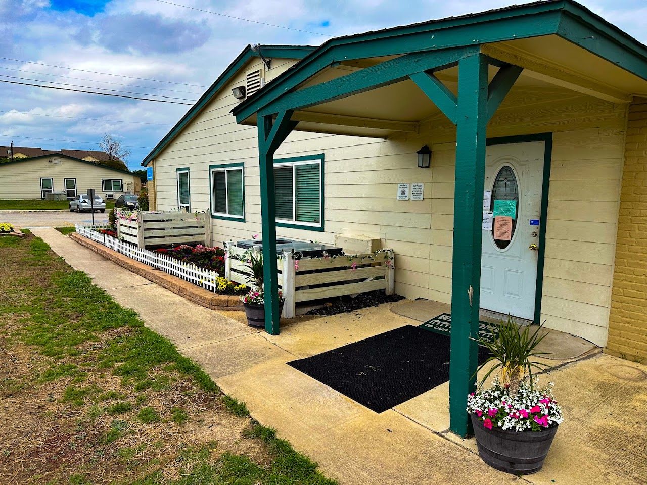 Springhill Apts