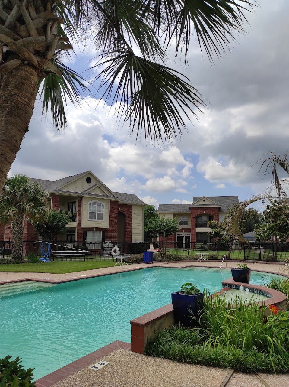 Sprucewood Apts