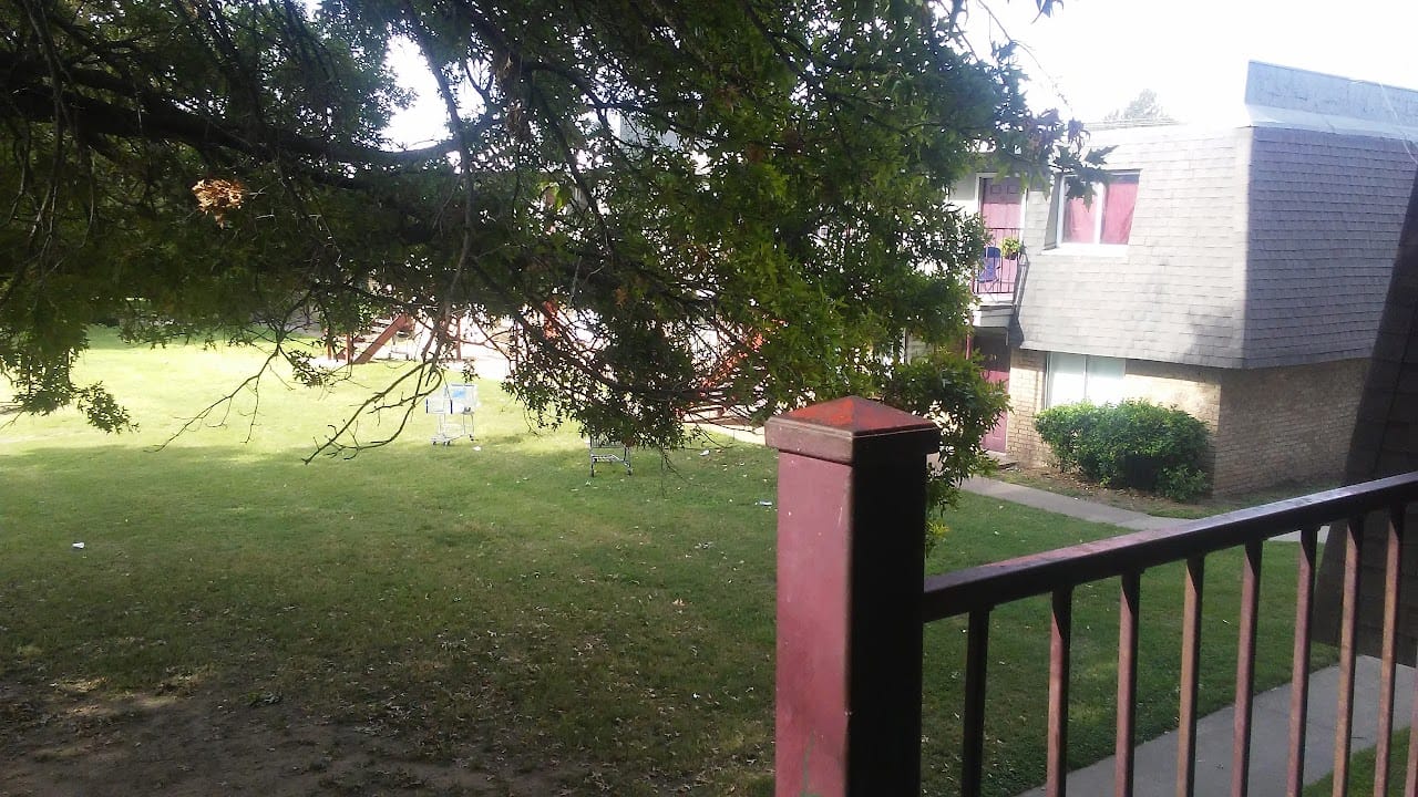 St. Thomas Square And Worthington Townho