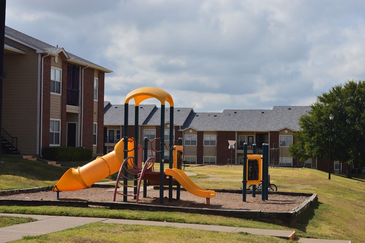Stonebrook Village Apts
