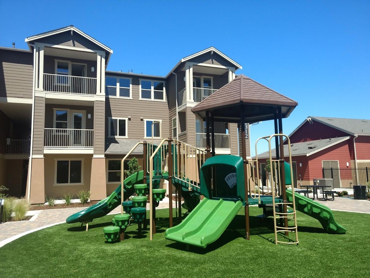 Stoneman Apartments