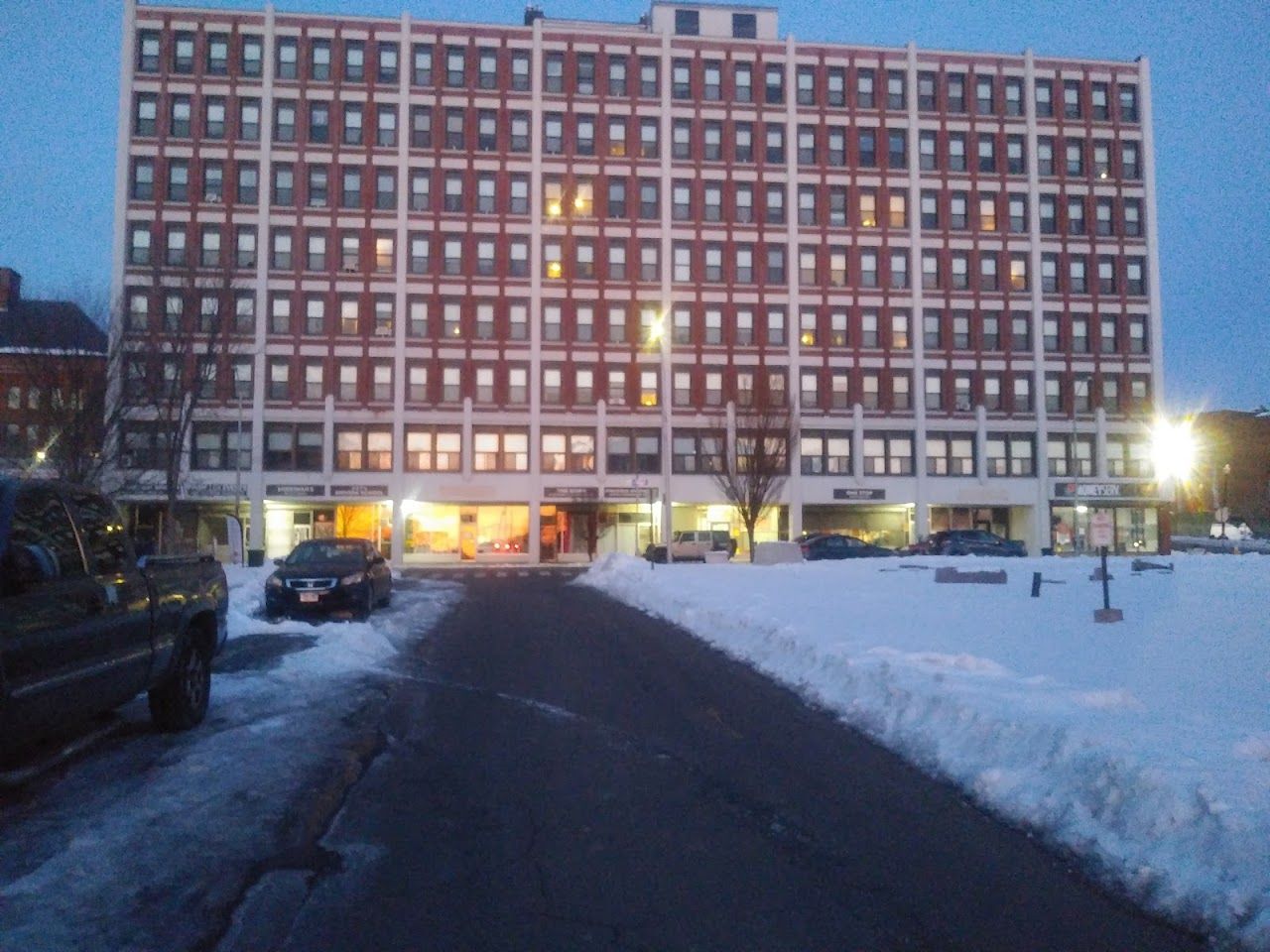 Stratfield Apts