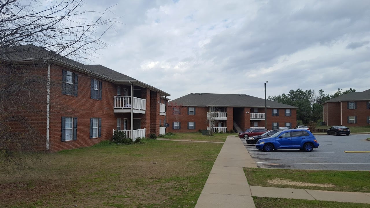 Sumbry Hill Apts