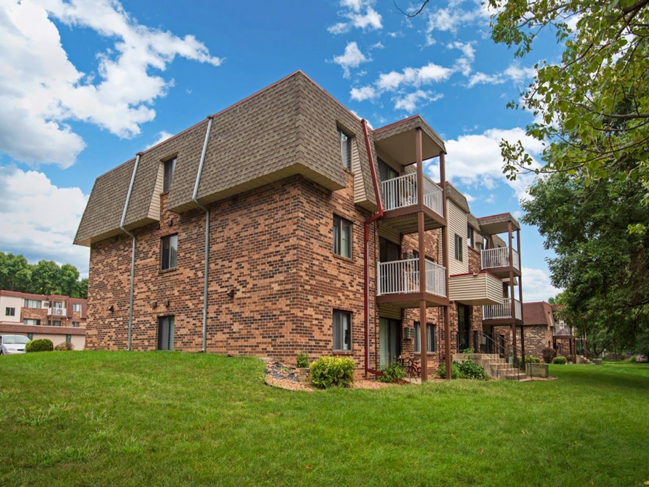 Summerfield Apartments