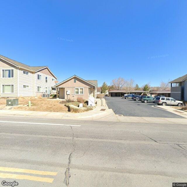 Summit Crest Apartments