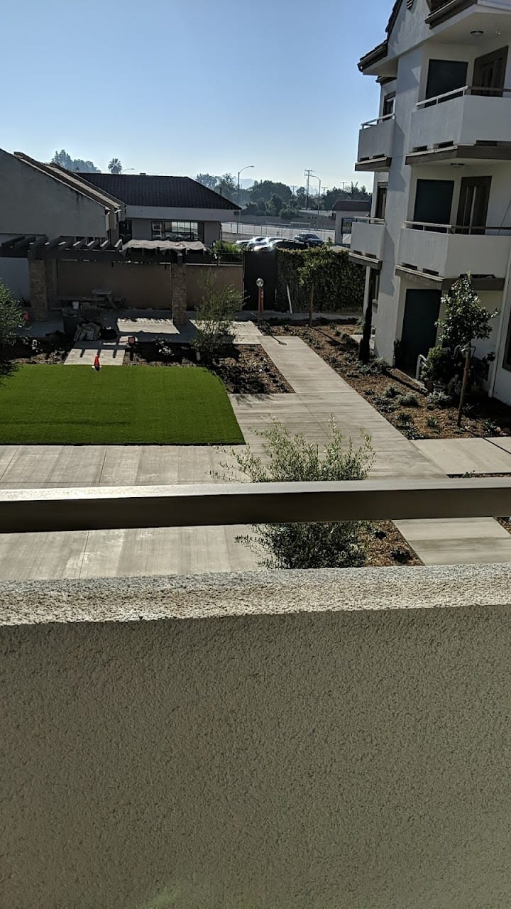 Sunny Garden Apartments