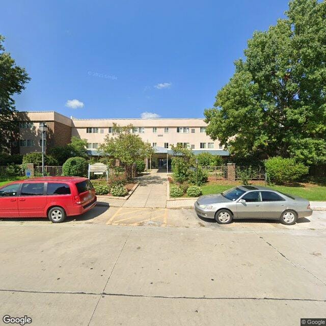 Sunnycrest Manor