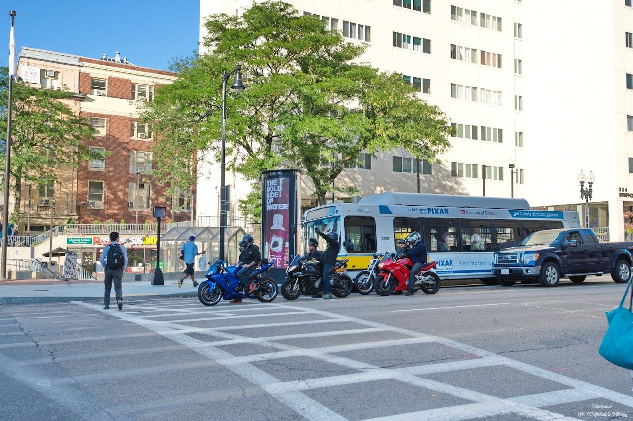 Symphony Plaza West