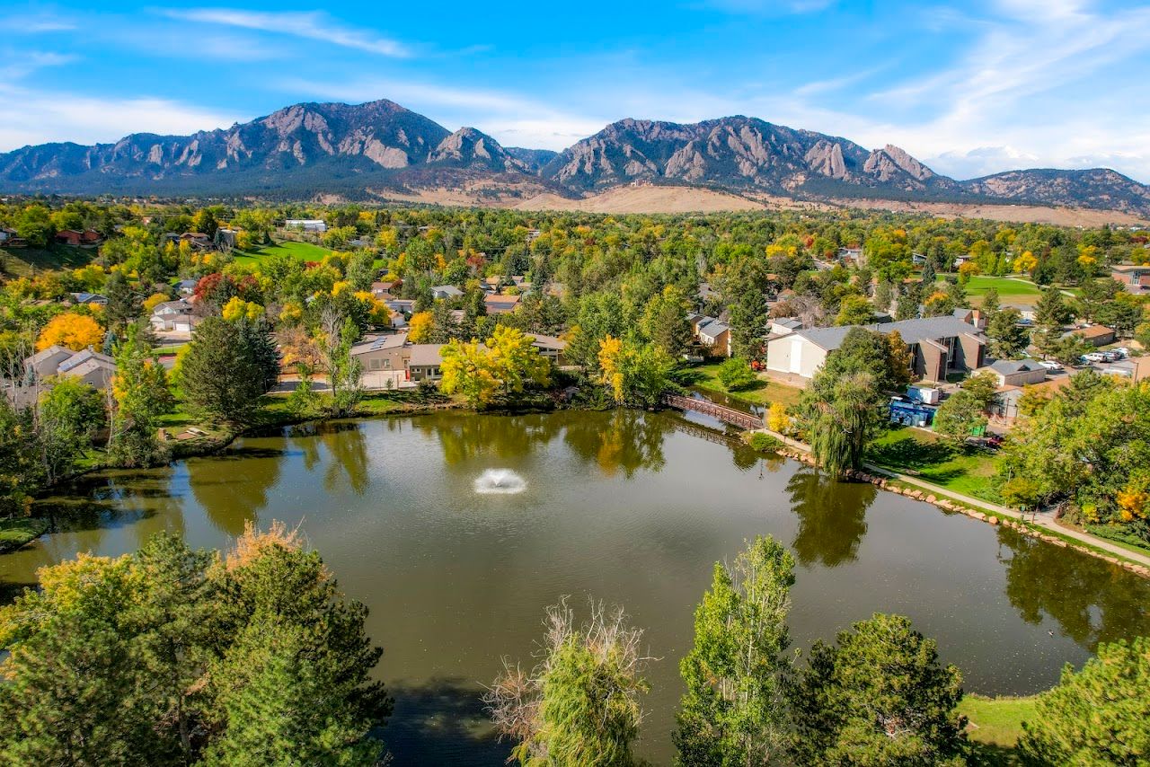 Tantra Lake Apartments