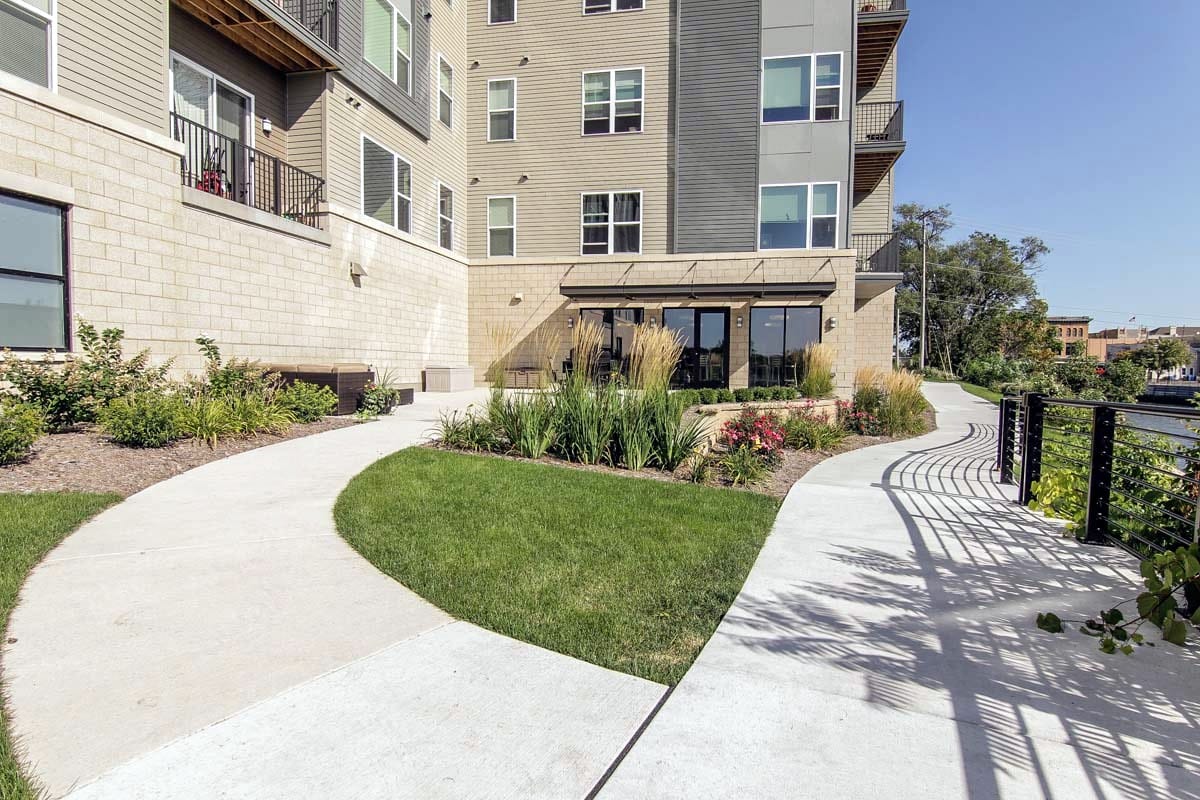 The Globe Apartments