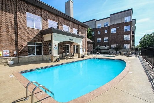 The Pointe At River Crossing